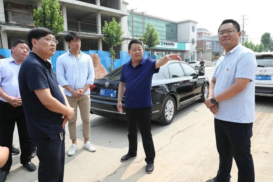 卢和平调研指导桑坡电商小镇建设工作