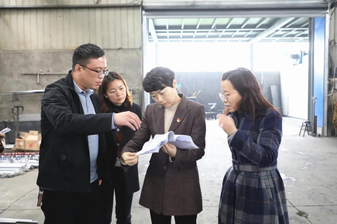 李明霖暗访督导环境保护工作_孟州市人民政府