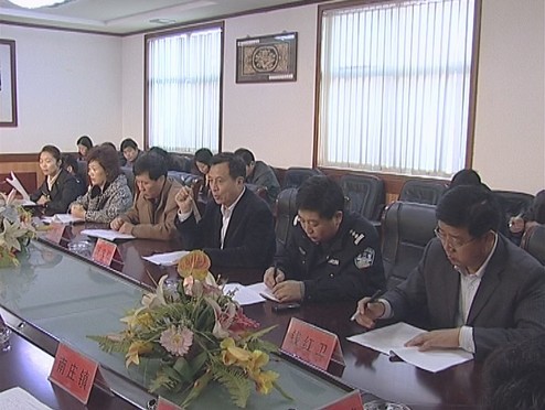 人口普查正式登记动员会_普查人口登记表格图片(2)