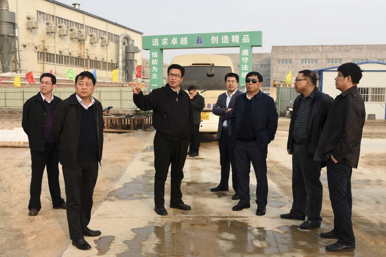 隆丰董事长_孟州市隆丰董事长照片